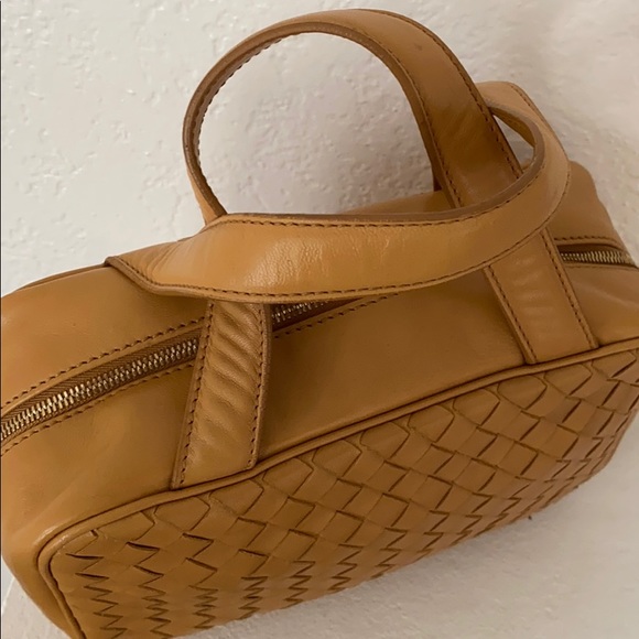 Bottega Venetta Intrecciato caramel mini bag - Picture 4 of 16